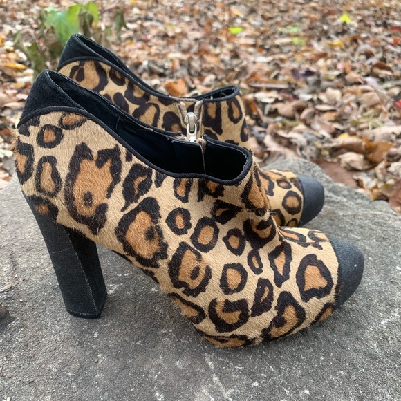 Leopard shoes Sam Edelman Felix Calf Hair Bootie size 7M - Picture 3 of 10